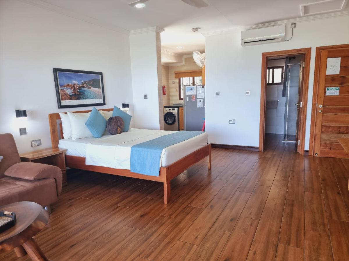 Drake Seaside Studio Apartments Bel Ombre Bagian luar foto