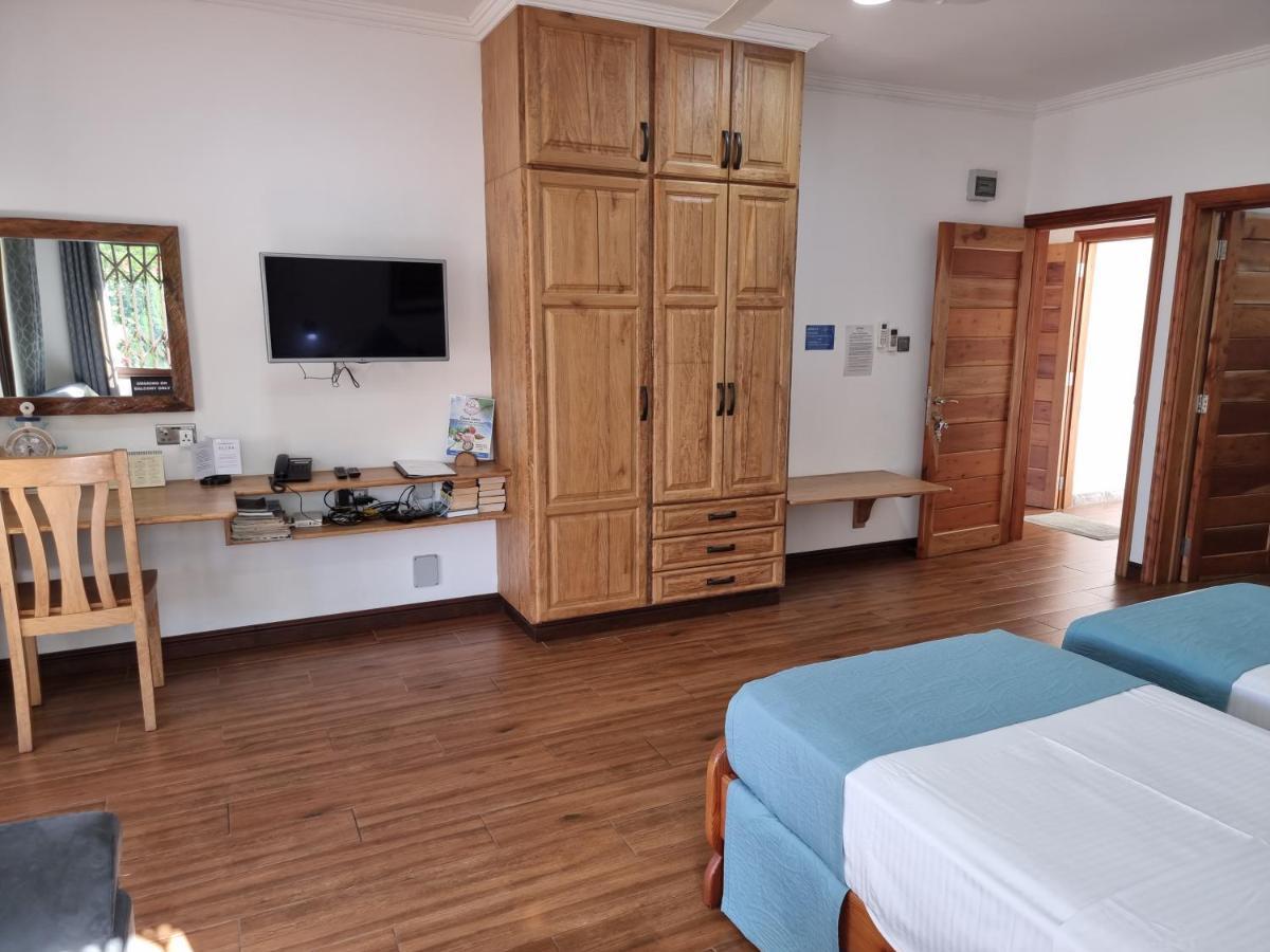 Drake Seaside Studio Apartments Bel Ombre Bagian luar foto