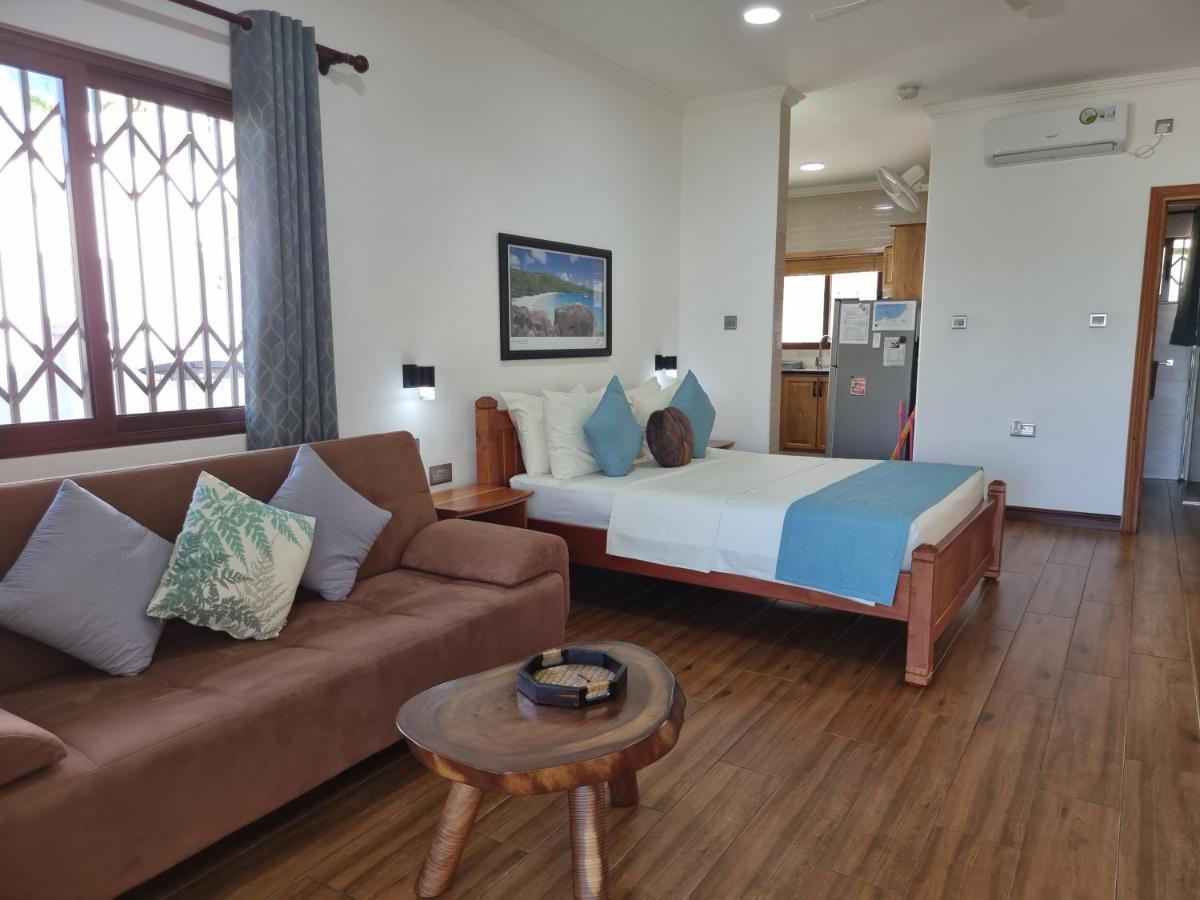 Drake Seaside Studio Apartments Bel Ombre Bagian luar foto