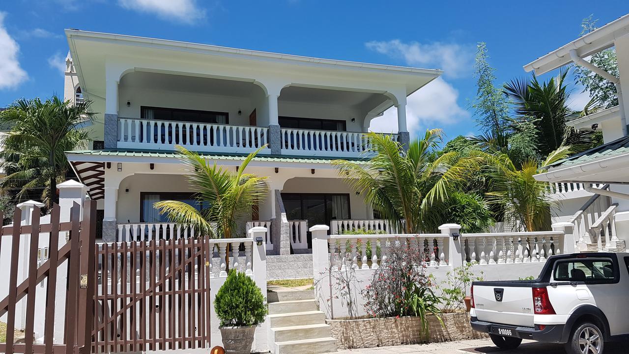 Drake Seaside Studio Apartments Bel Ombre Bagian luar foto