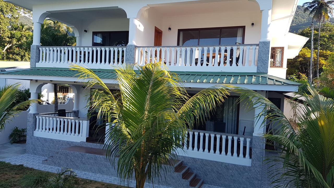 Drake Seaside Studio Apartments Bel Ombre Bagian luar foto