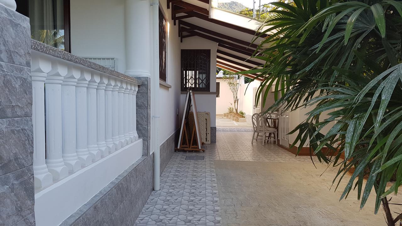 Drake Seaside Studio Apartments Bel Ombre Bagian luar foto